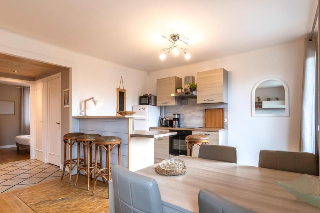 Апартаменти Petit Port Furnished Flat Аннесі Екстер'єр фото