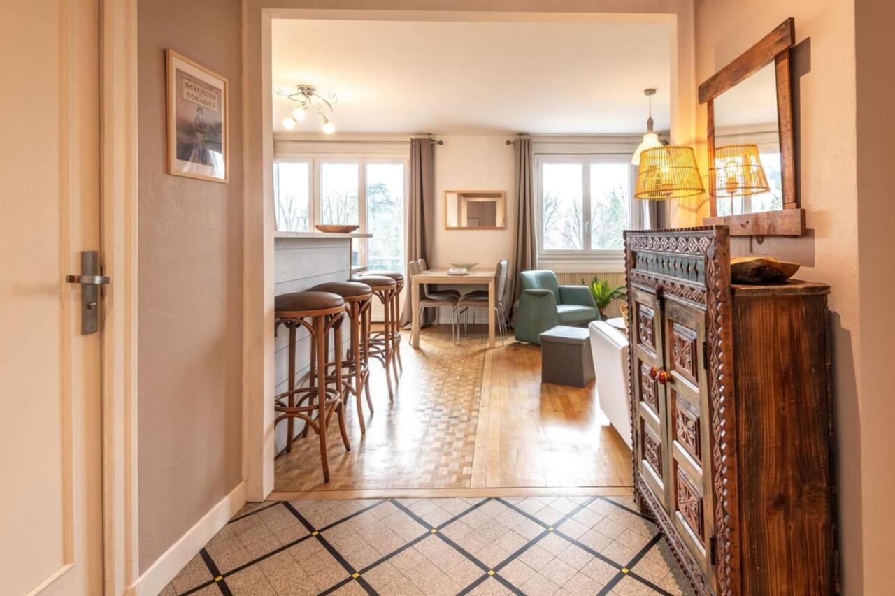 Апартаменти Petit Port Furnished Flat Аннесі Екстер'єр фото