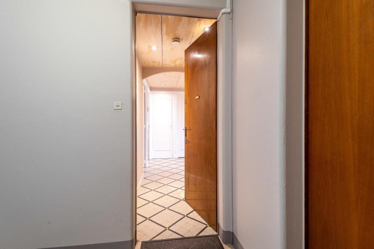 Апартаменти Petit Port Furnished Flat Аннесі Екстер'єр фото